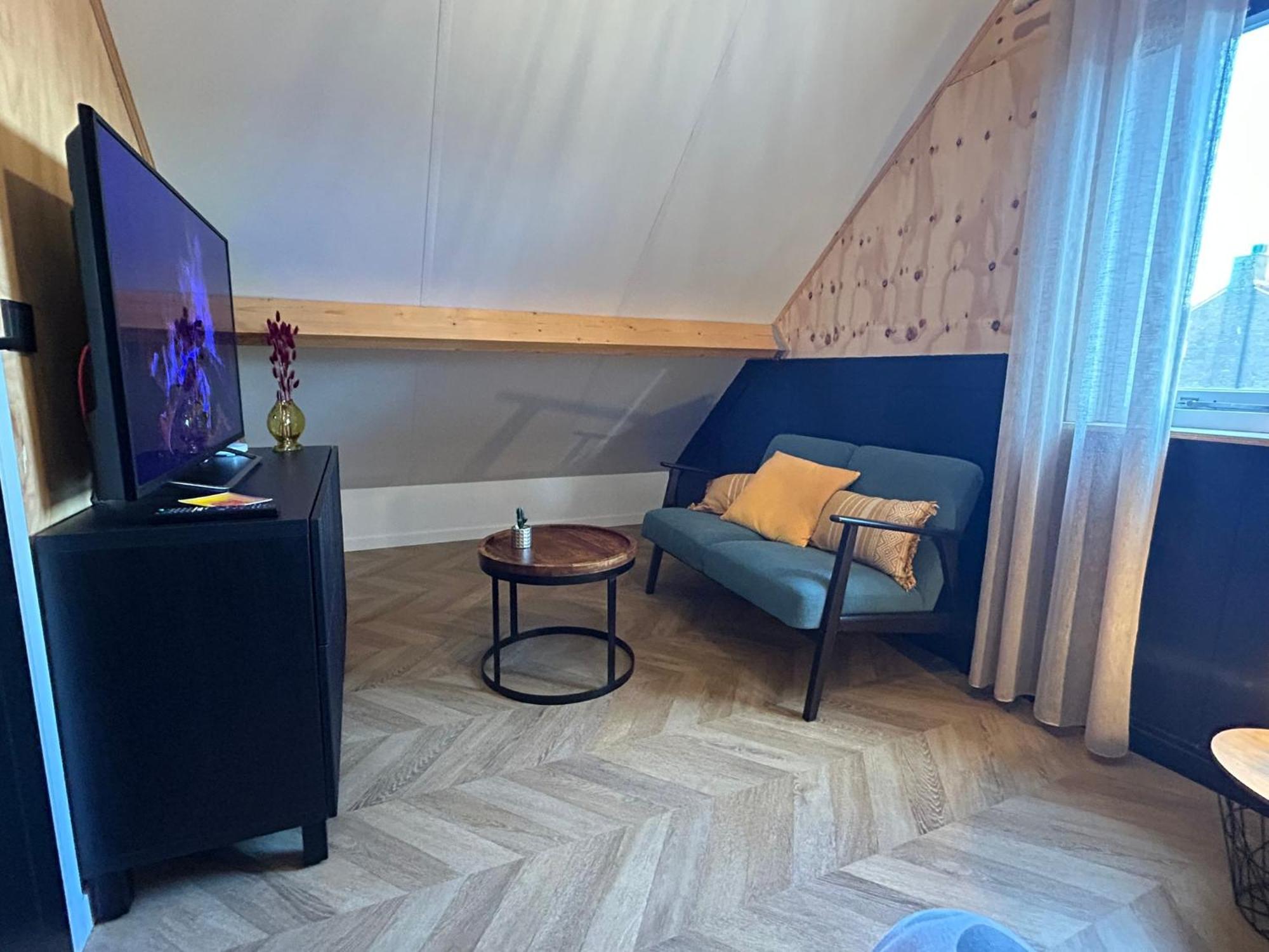 Tiny House Thuus Villa Sint Annaland Dış mekan fotoğraf